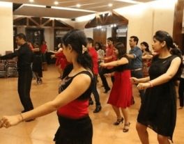 Top Group Dance Classes In Dubai